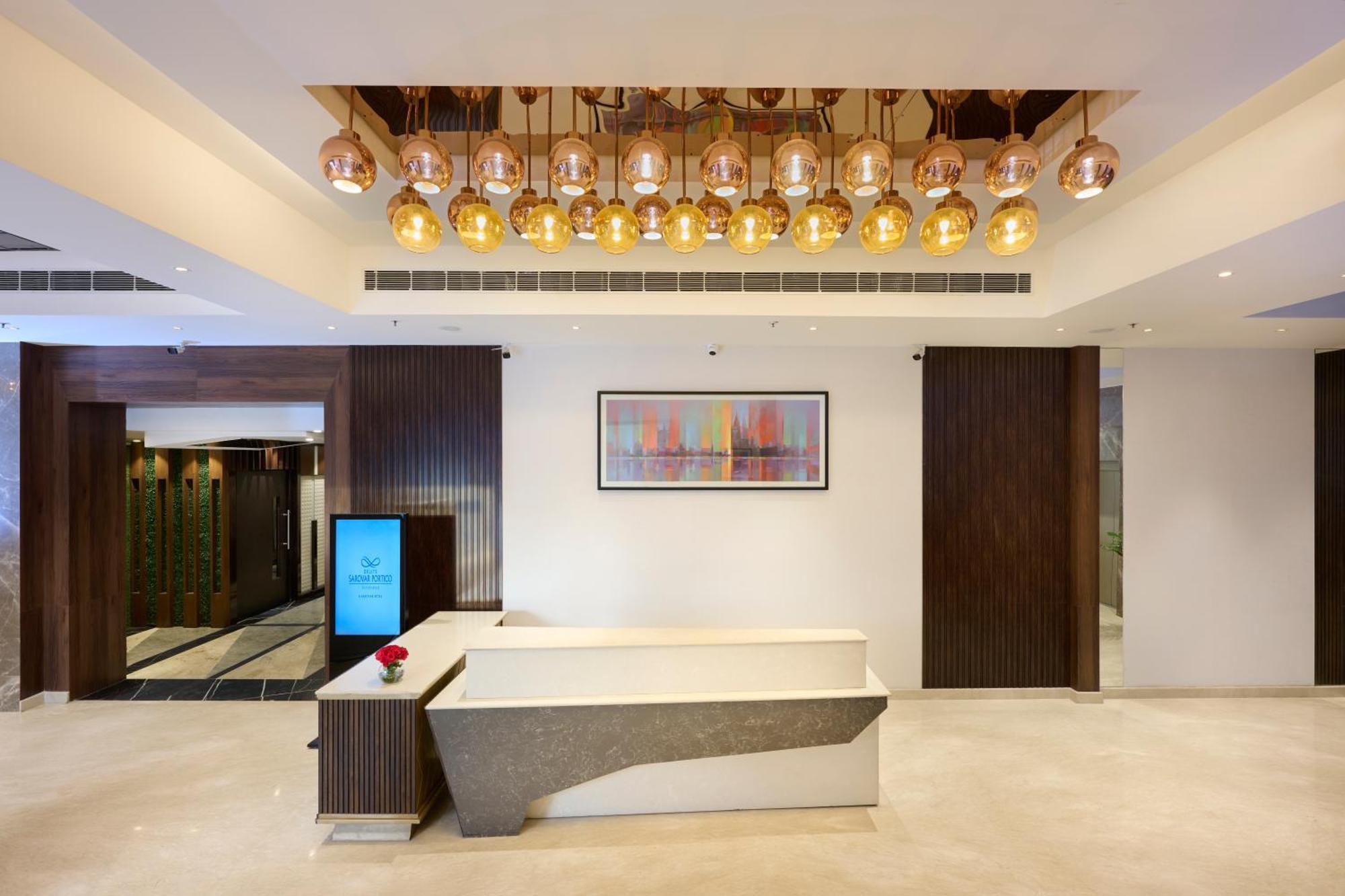 Delite Hotel Faridabad Buitenkant foto